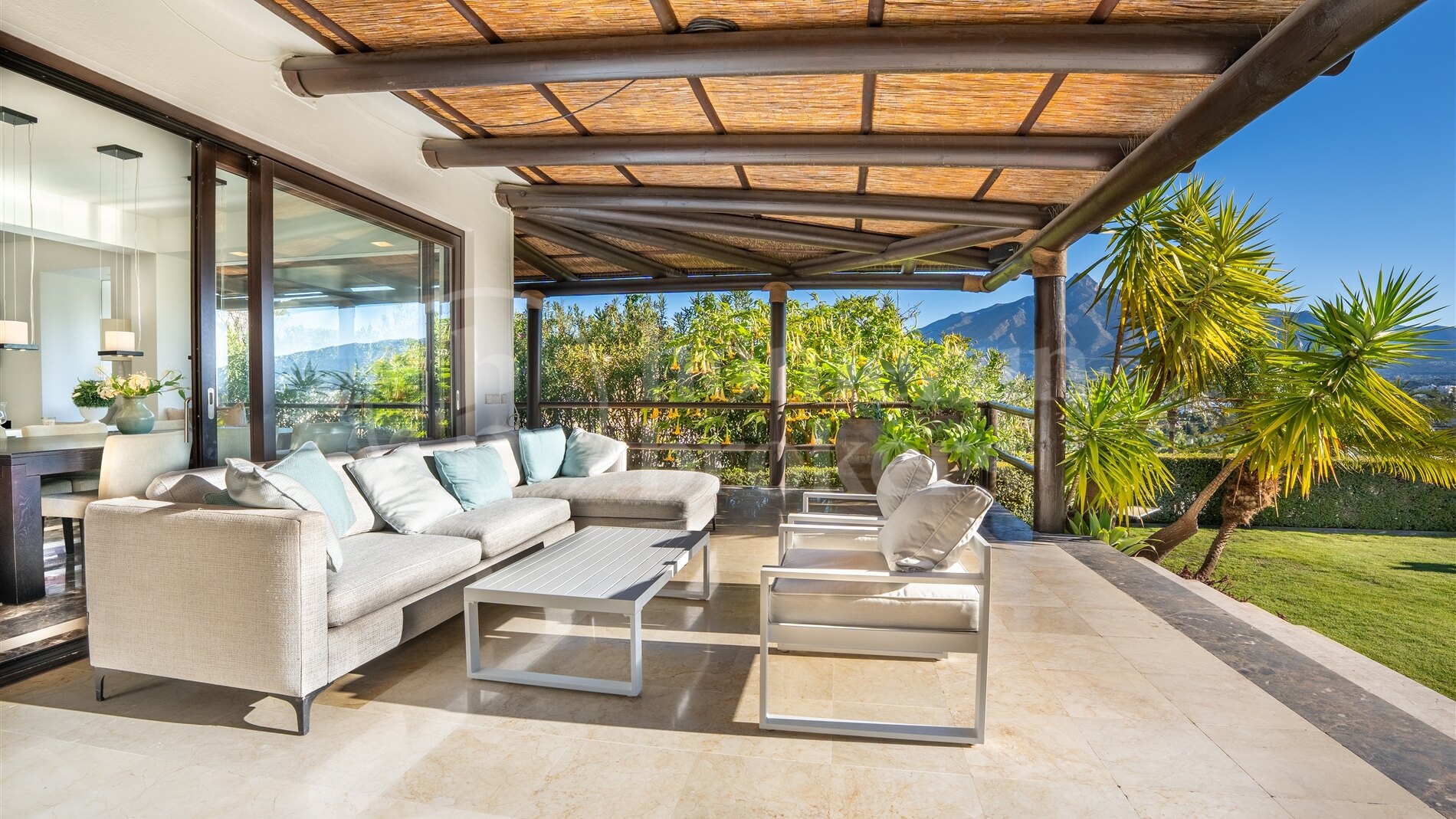 Villa Bali - Villa with Guest Apartment and in Nueva Andalucía