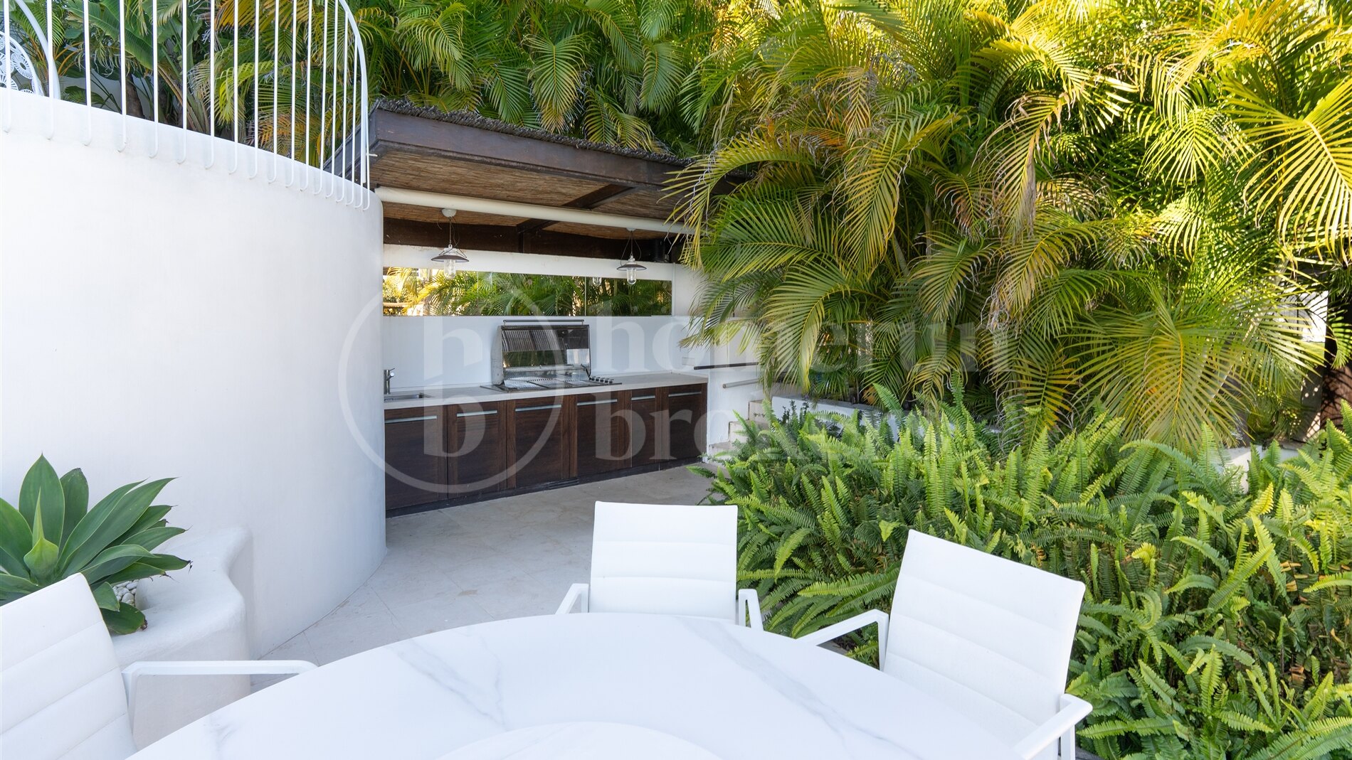 Villa Bali - Villa with Guest Apartment and in Nueva Andalucía