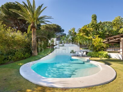 Villa Bali - Villa with Guest Apartment and in Nueva Andalucía