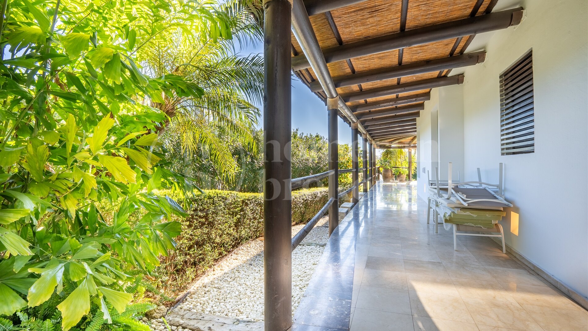 Villa Bali - Villa with Guest Apartment and in Nueva Andalucía