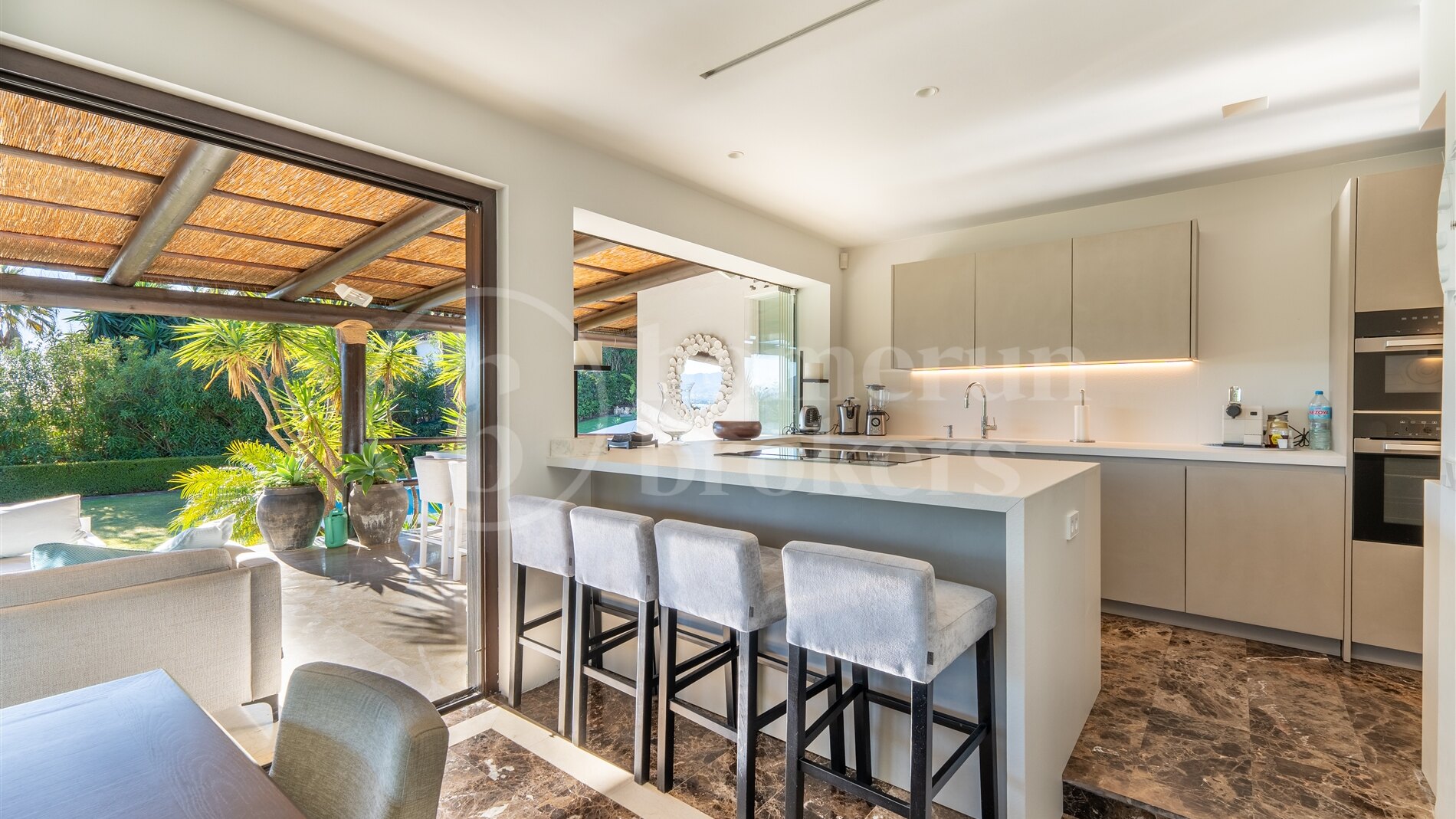 Villa Bali - Villa with Guest Apartment and in Nueva Andalucía
