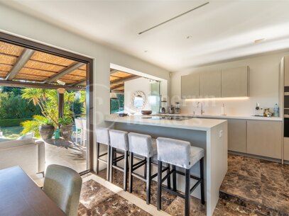 Villa Bali - Villa with Guest Apartment and in Nueva Andalucía