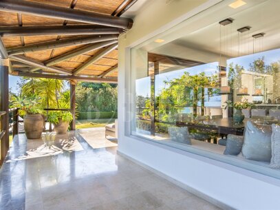Villa Bali - Villa with Guest Apartment and in Nueva Andalucía