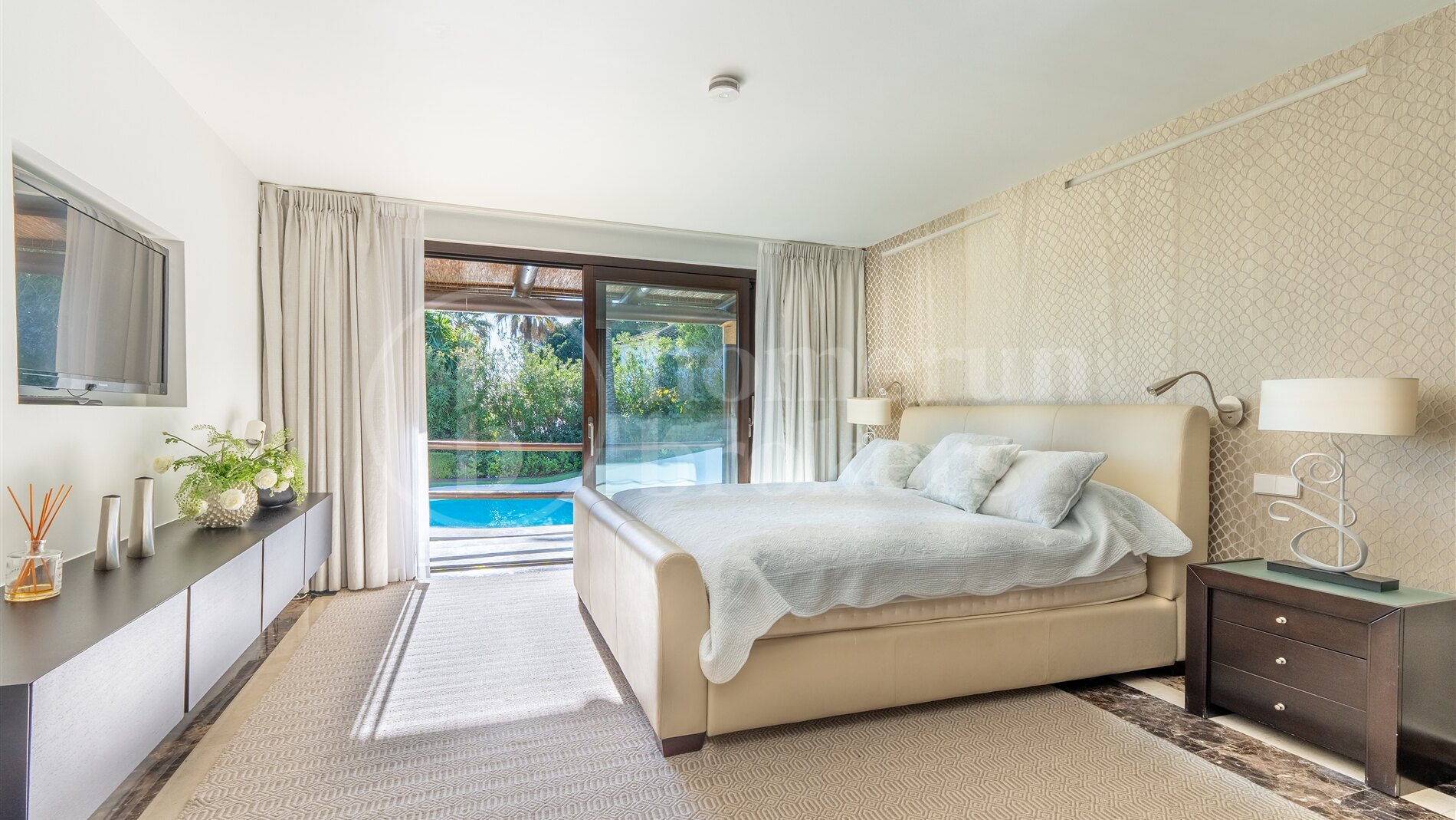 Villa Bali - Villa with Guest Apartment and in Nueva Andalucía