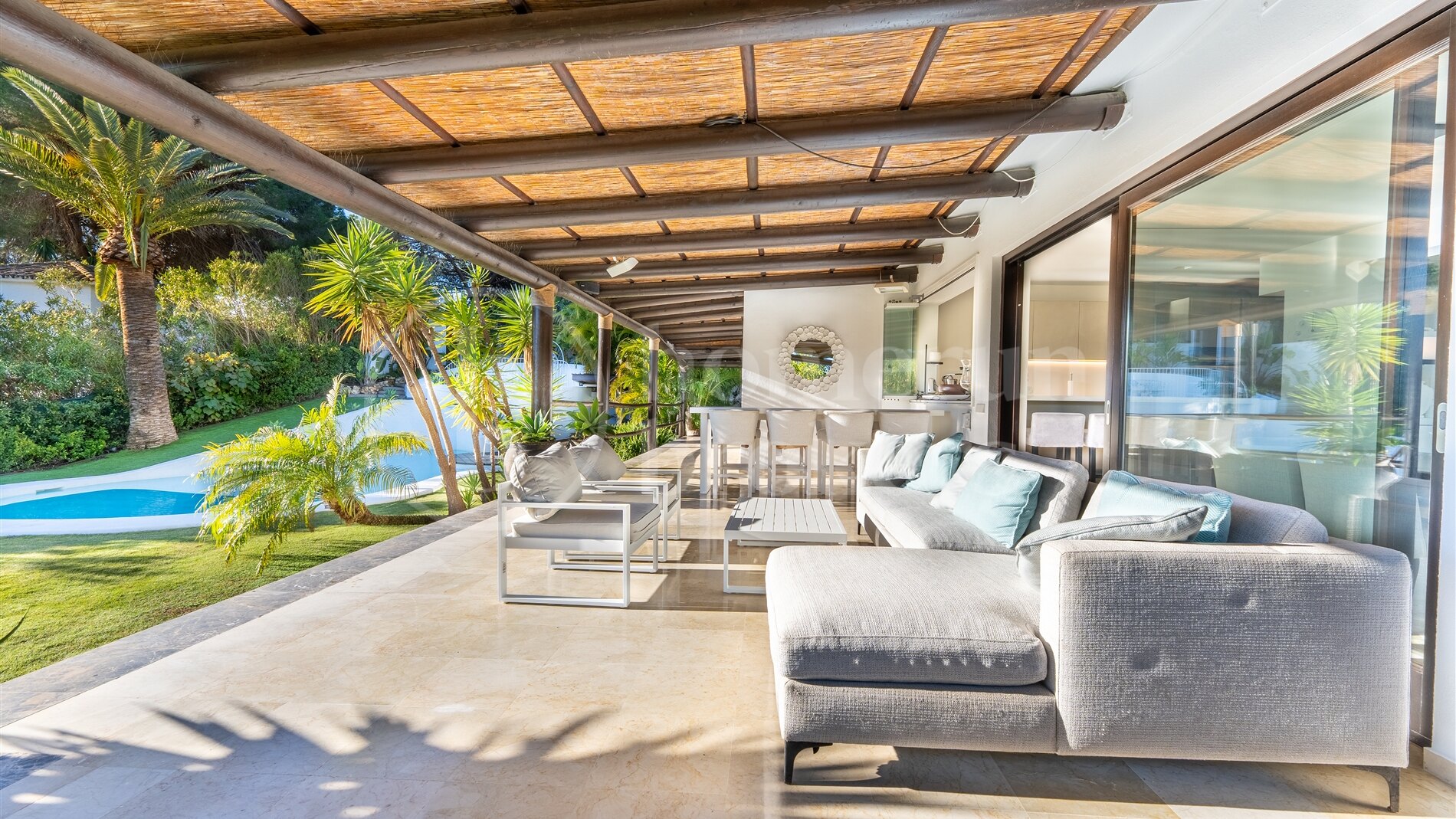 Villa Bali - Villa with Guest Apartment and in Nueva Andalucía
