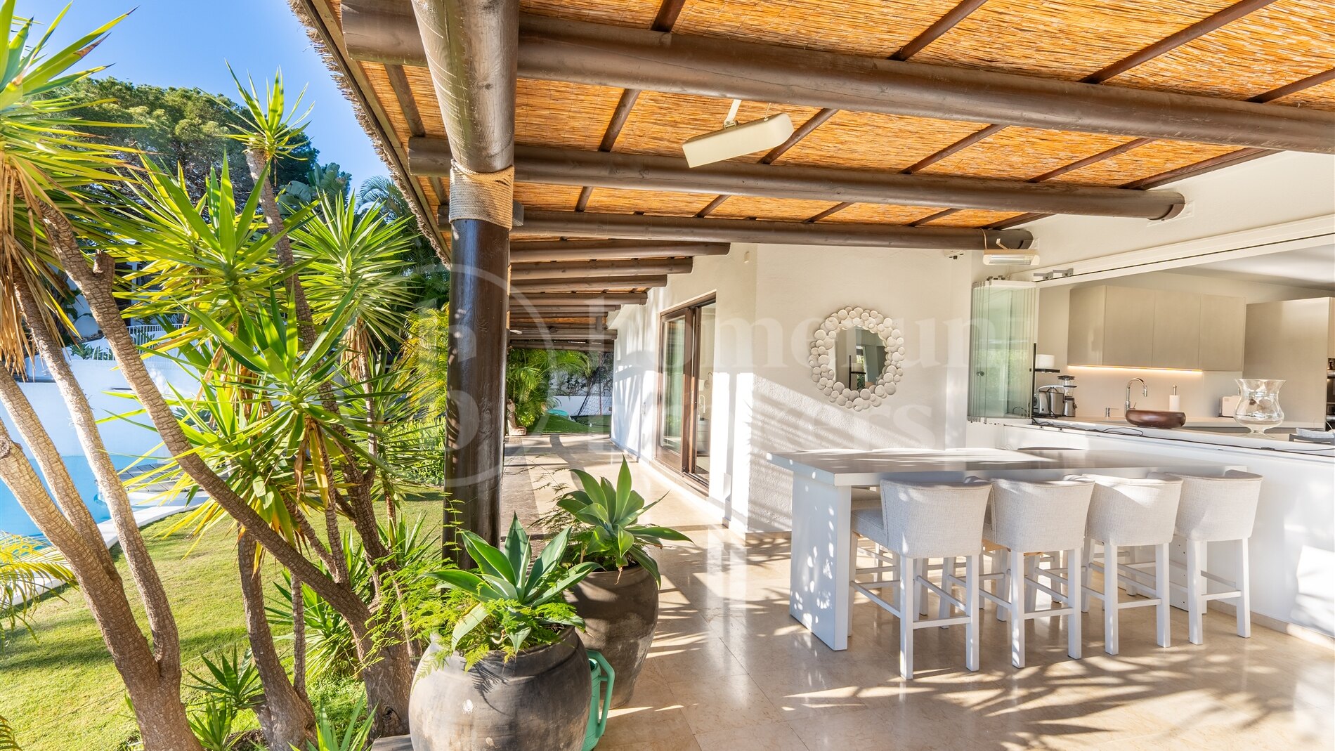 Villa Bali - Villa with Guest Apartment and in Nueva Andalucía
