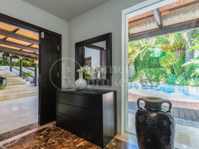 Villa Bali - Villa with Guest Apartment and in Nueva Andalucía