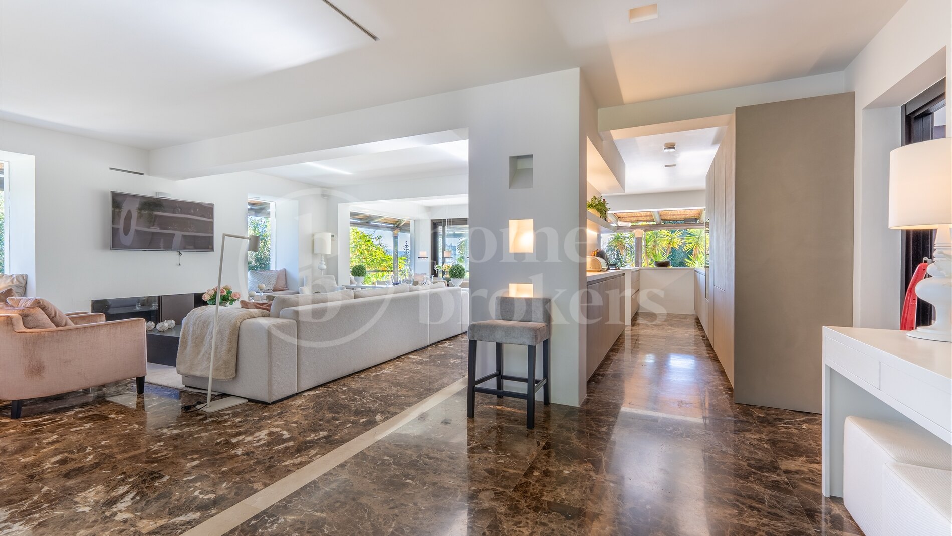 Villa Bali - Villa with Guest Apartment and in Nueva Andalucía