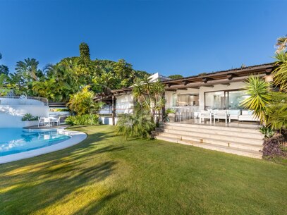 Villa Bali - Villa with Guest Apartment and in Nueva Andalucía