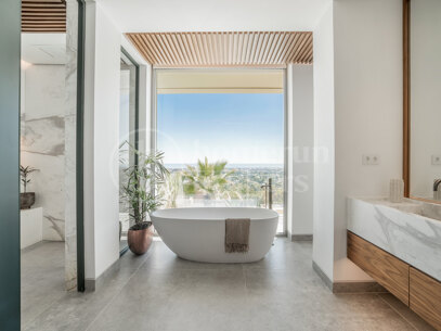 The Hills 10 – Ultra Luxury Villa with Panoramic Sea Views in El Herrojo Alto, La Quinta