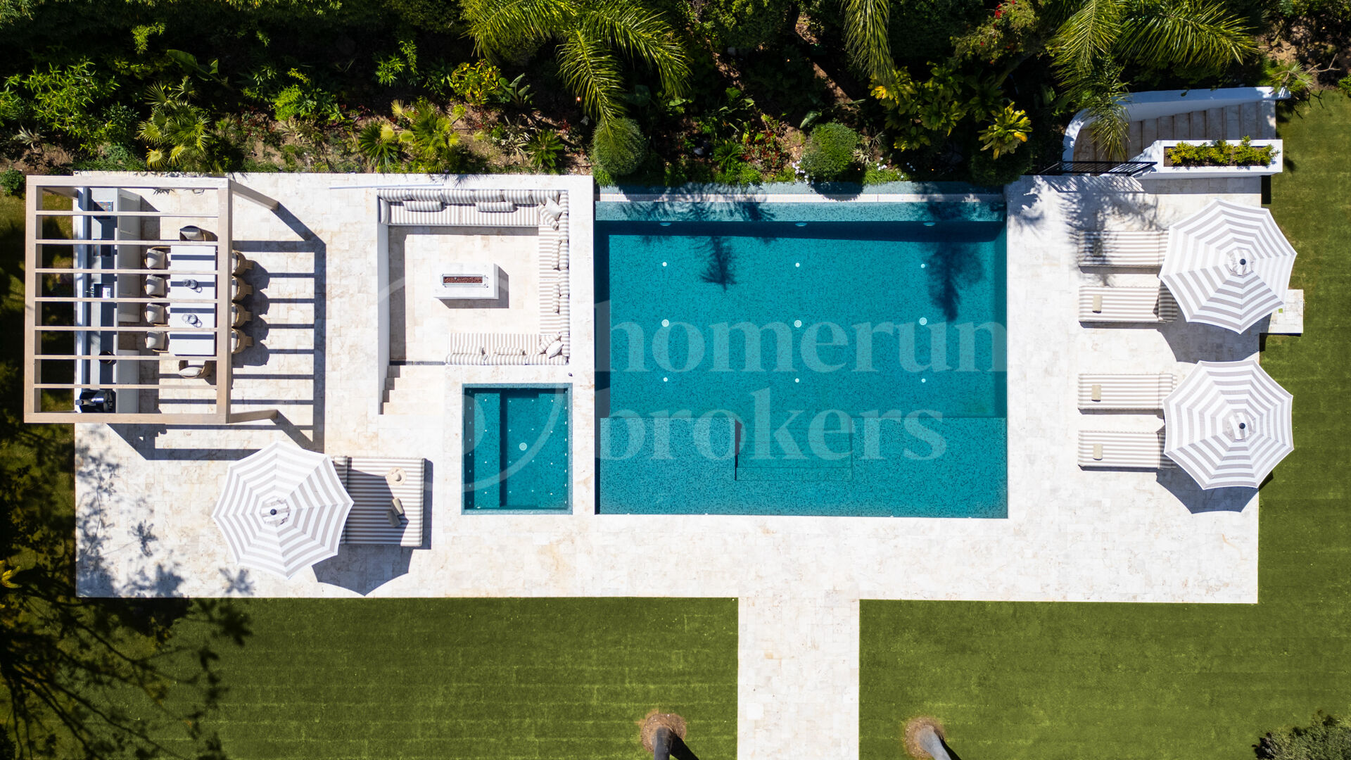 Villa Karina – Lyxig Villa med 5 Sovrum, Pool, Gym och Spa i Hjärtat av Nueva Andalucía