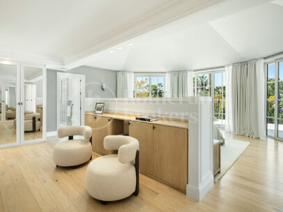 Villa Karina – Lyxig Villa med 5 Sovrum, Pool, Gym och Spa i Hjärtat av Nueva Andalucía