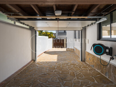 Casa Los Momentos – Elegant 6-Bedroom Villa in Altos del Rodeo Nueva Andalucia