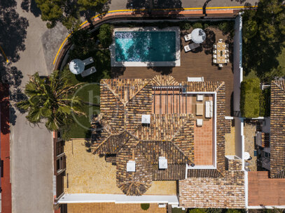 Casa Los Momentos – Elegant 6-Bedroom Villa in Altos del Rodeo Nueva Andalucia