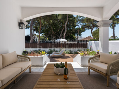 Casa Los Momentos – Elegant 6-Bedroom Villa in Altos del Rodeo Nueva Andalucia