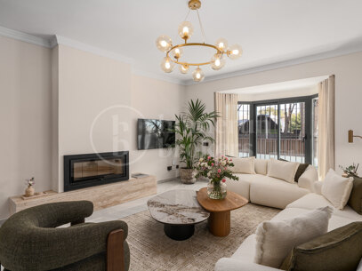 Casa Los Momentos – Elegant 6-Bedroom Villa in Altos del Rodeo Nueva Andalucia