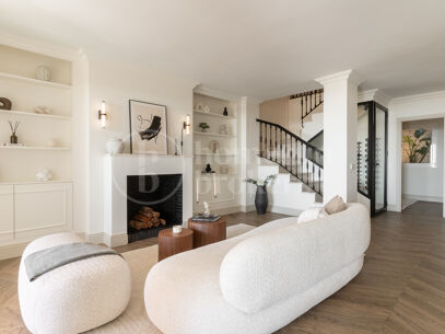 Casa Nido - Stylish 4-Bedroom Duplex with Sea Views in La Quinta, Benahavís