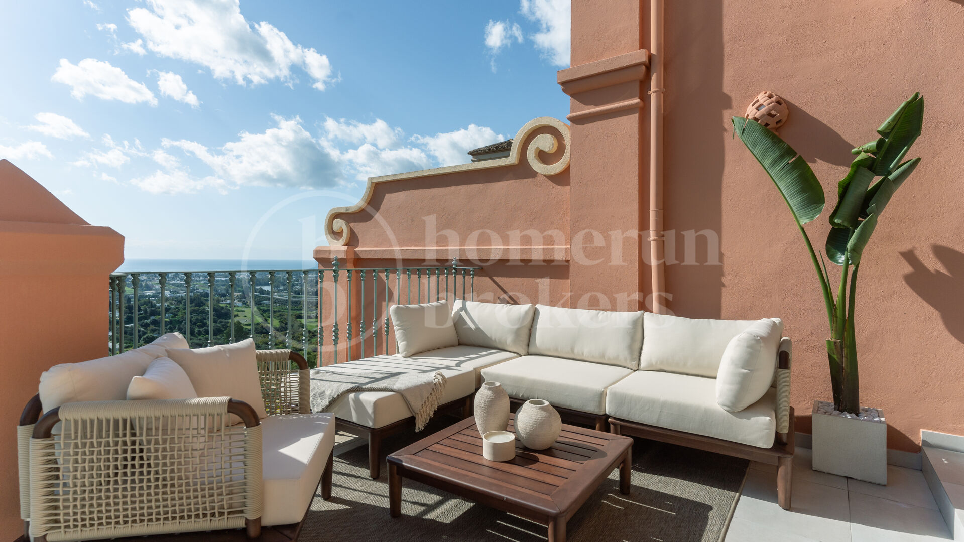 Casa Nido - Stylish 4-Bedroom Duplex with Sea Views in La Quinta, Benahavís