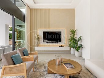Villa Laurus – Elegant Villa i Los Naranjos Golf