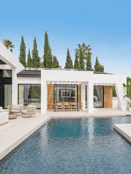 Villa Cefeo - Elegant Villa in Los Naranjos Golf