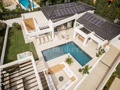Villa Cefeo - Elegant Villa in Los Naranjos Golf