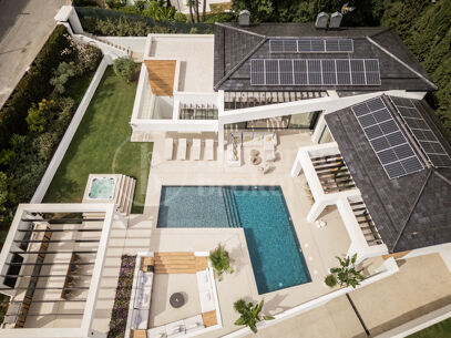 Villa Cefeo - Elegant Villa in Los Naranjos Golf