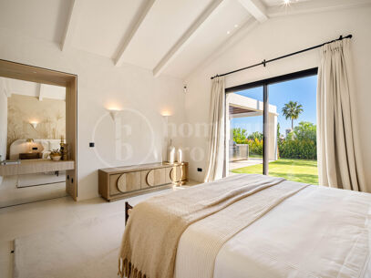 Casa Olivo - Mediterranean Villa with Sea Views for Sale in Nueva Andalucía
