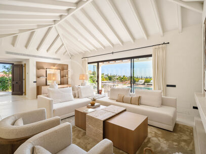 Casa Olivo - Mediterranean Villa with Sea Views for Sale in Nueva Andalucía