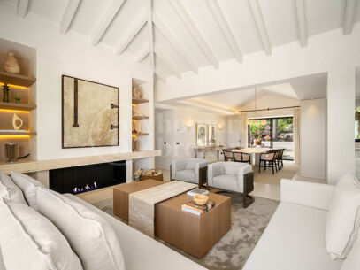 Casa Olivo - Mediterranean Villa with Sea Views for Sale in Nueva Andalucía