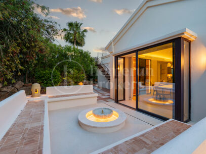 Casa Olivo - Mediterranean Villa with Sea Views for Sale in Nueva Andalucía