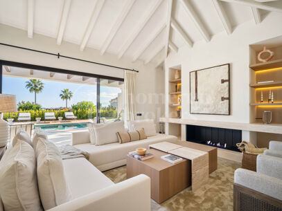 Casa Olivo - Mediterranean Villa with Sea Views for Sale in Nueva Andalucía