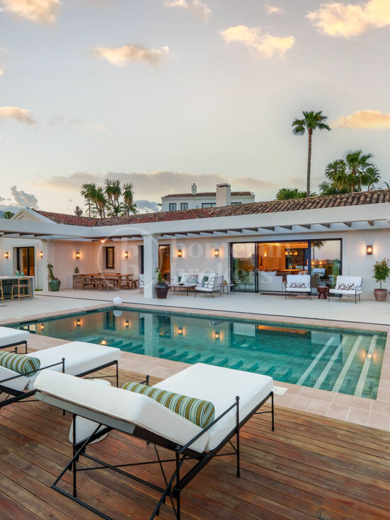 Casa Olivo - Mediterranean Villa with Sea Views for Sale in Nueva Andalucía