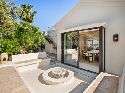 Casa Olivo - Mediterranean Villa with Sea Views for Sale in Nueva Andalucía