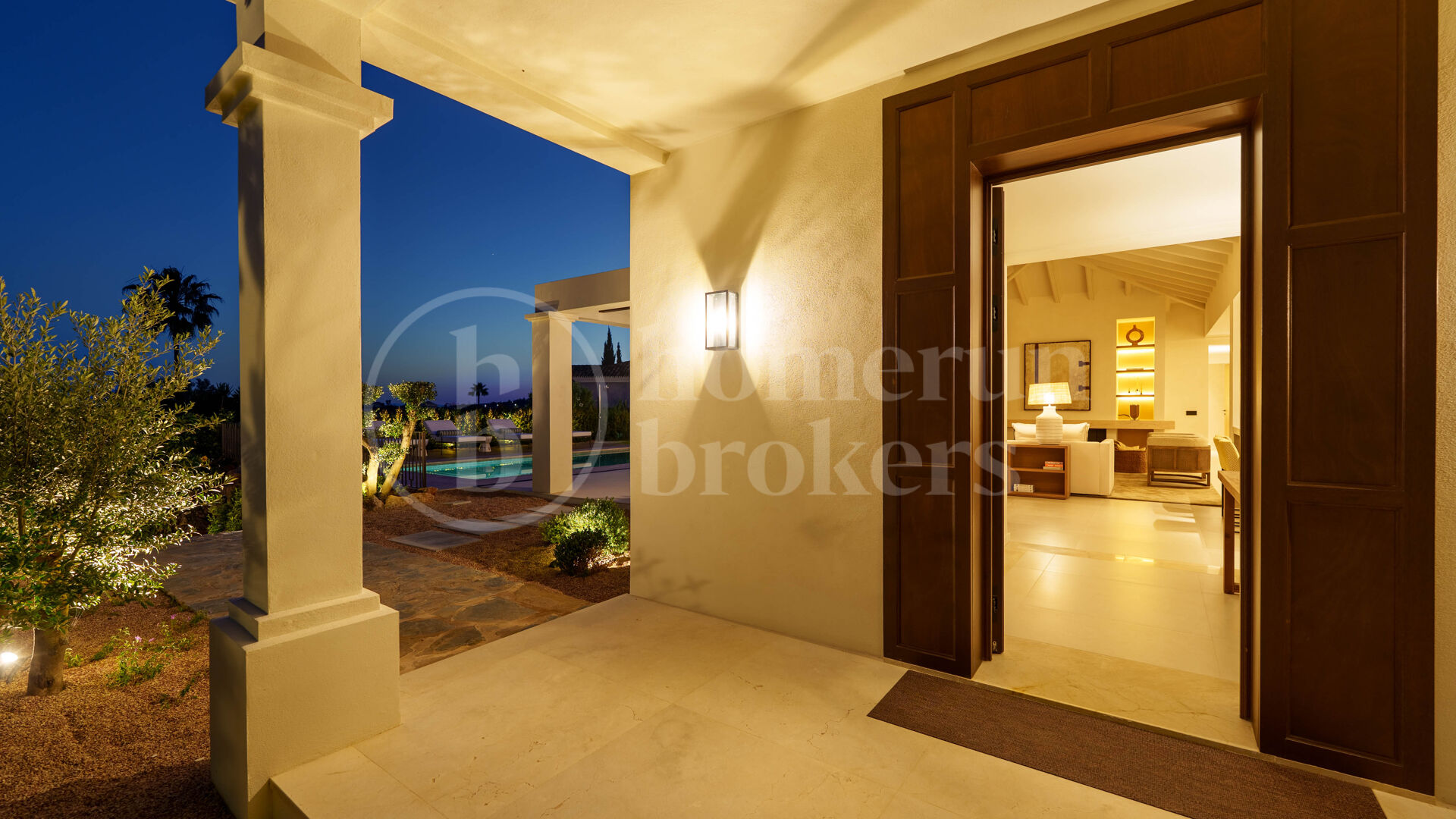 Casa Olivo - Mediterranean Villa with Sea Views for Sale in Nueva Andalucía
