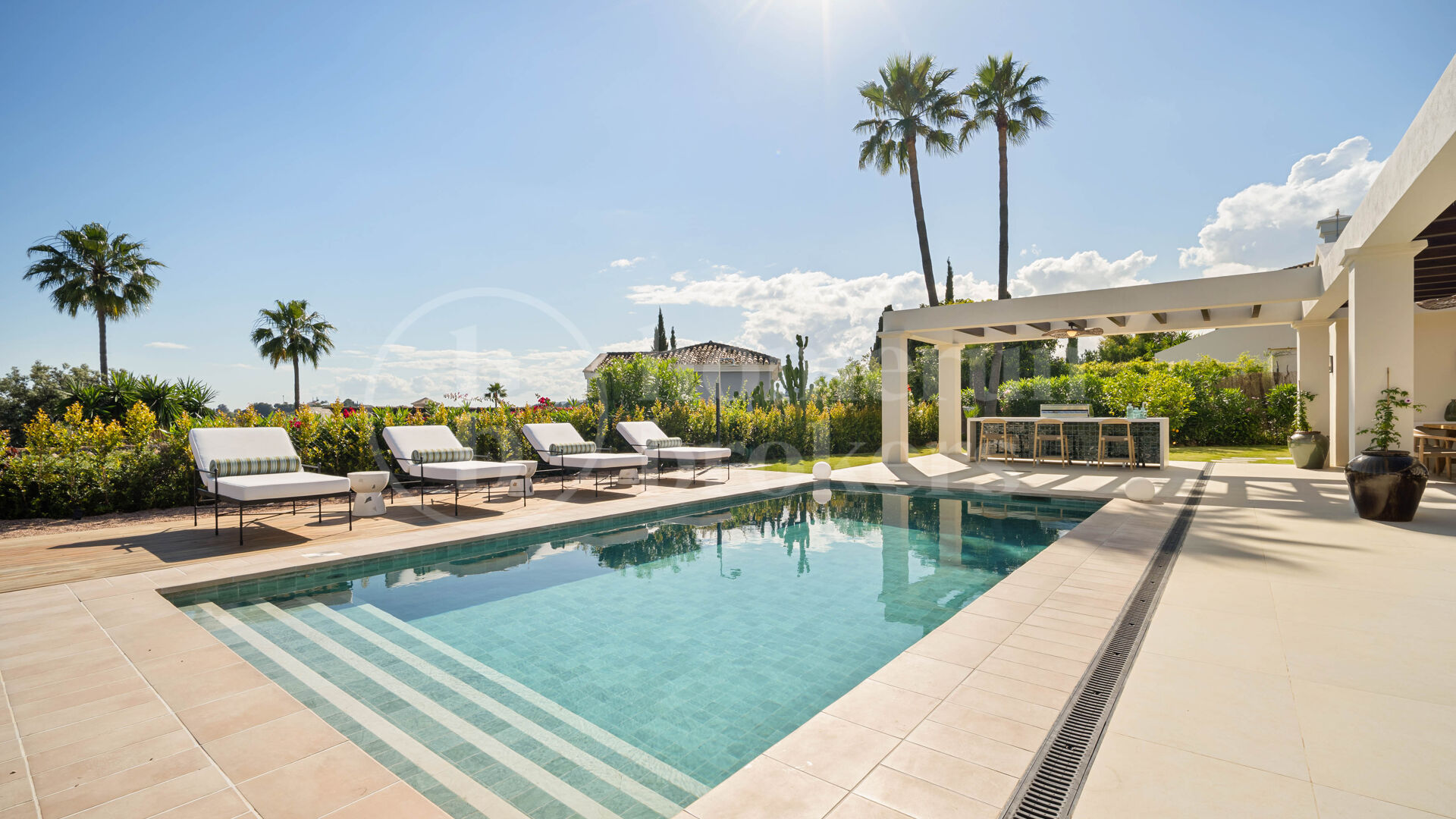 Casa Olivo - Mediterranean Villa with Sea Views for Sale in Nueva Andalucía