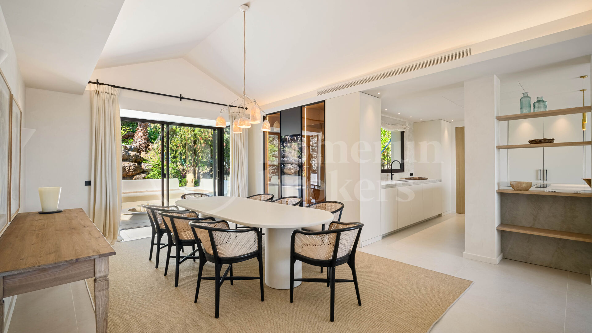 Casa Olivo - Mediterranean Villa with Sea Views for Sale in Nueva Andalucía