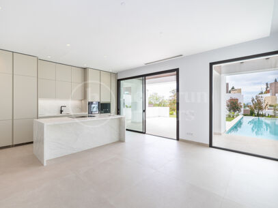 Villa La Fuente – Modern Luxury Villa in Marbella Golden Mile