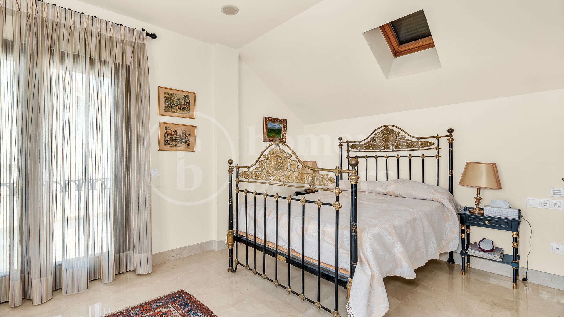 Penthouse Lomas del Rey - with Panoramic Sea Views in Golden Mile Marbella