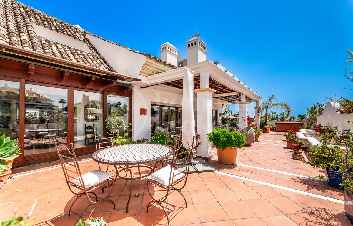 Duplex Penthouse Lomas del Rey, Marbella Golden Mile