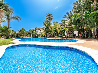 Penthouse Lomas del Rey - with Panoramic Sea Views in Golden Mile Marbella
