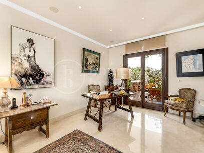 Penthouse Lomas del Rey - with Panoramic Sea Views in Golden Mile Marbella