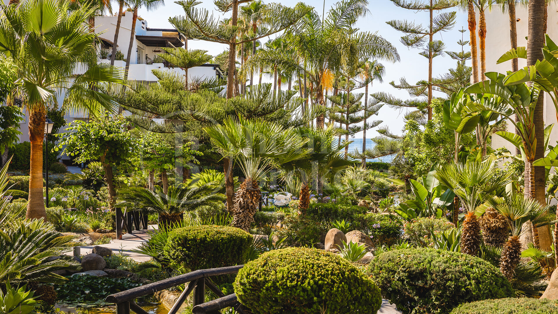 Apartment Kyoto - Renovated beachfront in Puente Romano