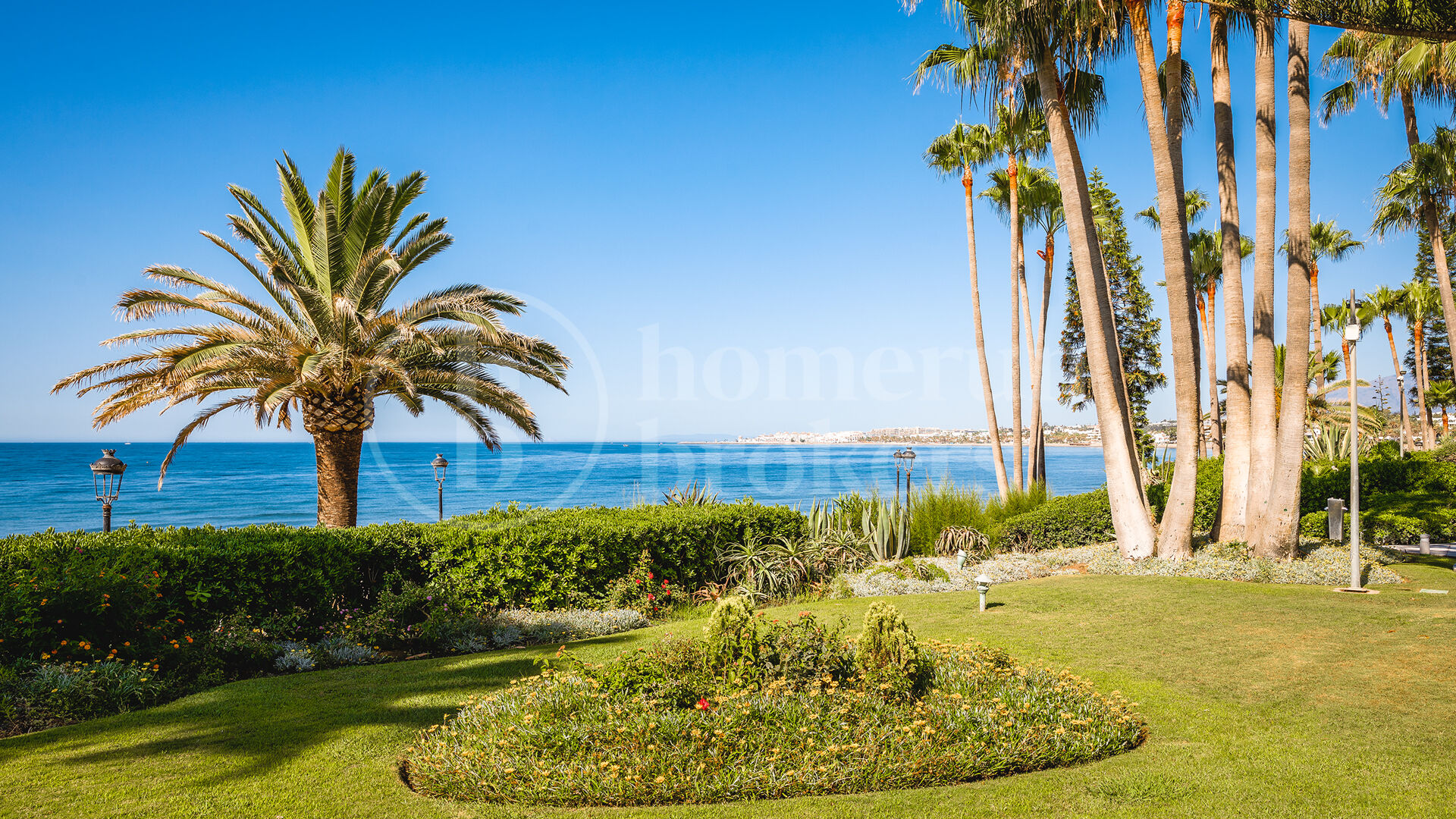 Apartment Kyoto - Renovated beachfront in Puente Romano