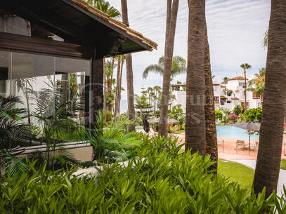 Apartment Kyoto - Renovated beachfront in Puente Romano