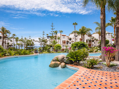 Apartment Kyoto - Renovated beachfront in Puente Romano