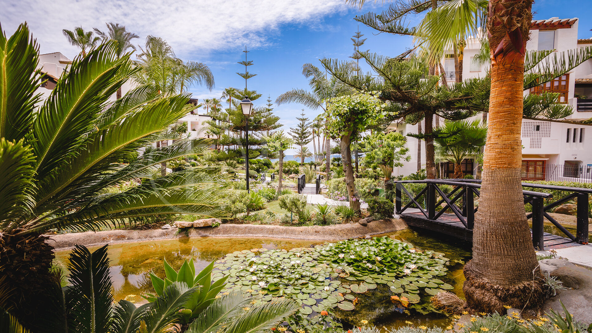Apartment Kyoto - Renovated beachfront in Puente Romano