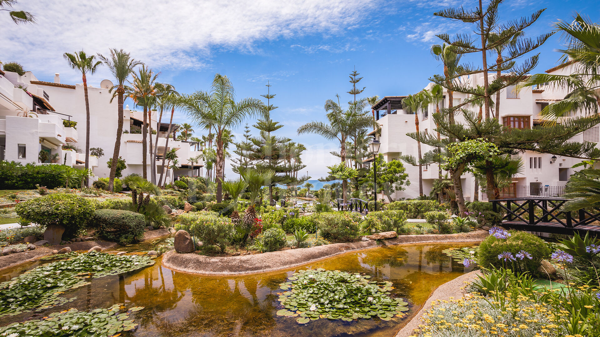Apartment Kyoto - Renovated beachfront in Puente Romano