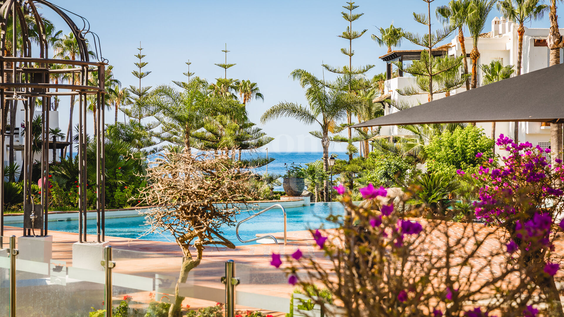 Apartment Kyoto - Renovated beachfront in Puente Romano