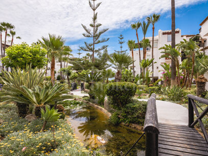 Apartment Kyoto - Renovated beachfront in Puente Romano