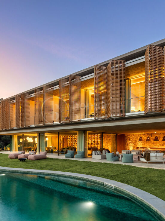 Villa Alia - Masterpiece with Sea Views and Cutting-Edge Design in El Madroñal